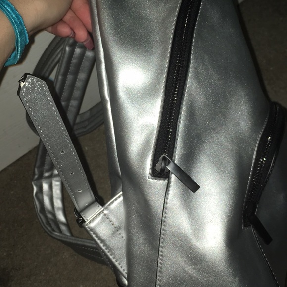 Backpack - Picture 3 of 3